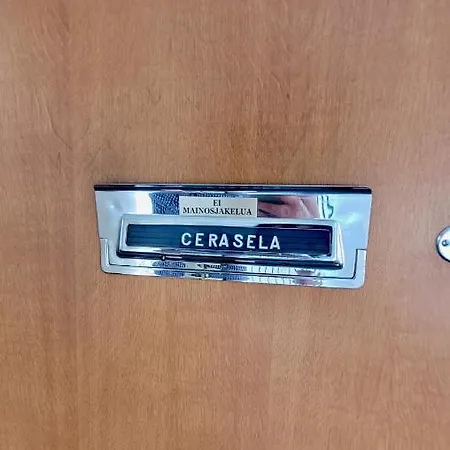 Central Studio Apartment *