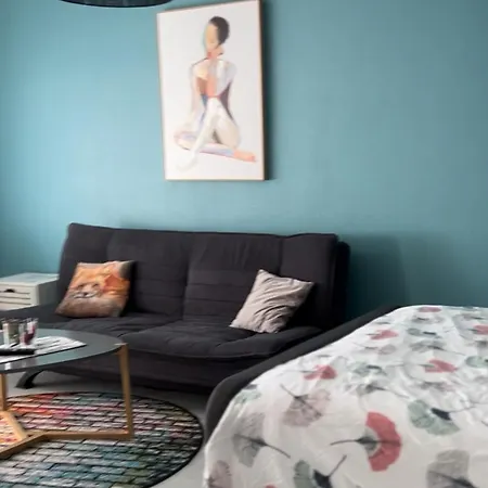 Апартаменты Central Studio Apartment