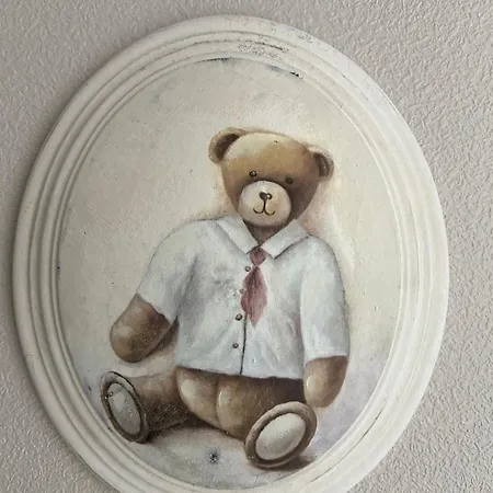 Central Studio Apartment *