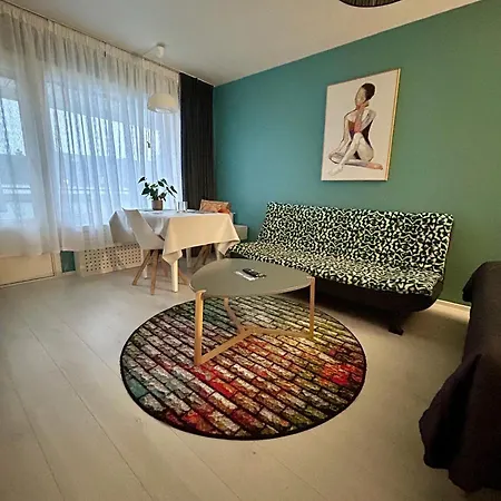 Huoneisto Central Studio Apartment