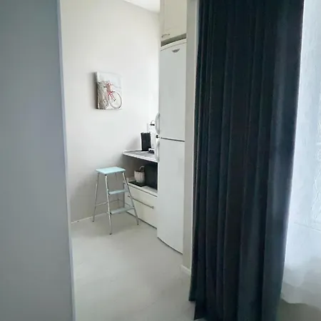 Central Studio Apartment Huoneisto