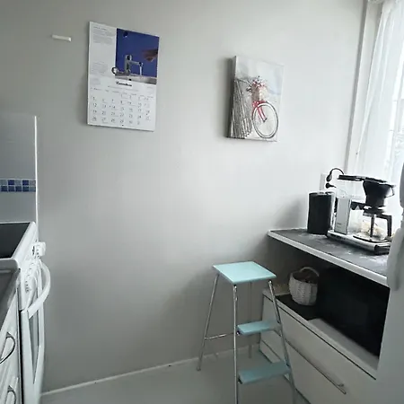 Central Studio Apartment Huoneisto